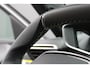 Peugeot e-2008 EV GT Avantage 54 kWh | SOH 98% | 12.500km | NL auto | Fase 3 laden | Navigatie | Camera voor + achter | Adaptieve cruise control |