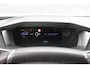Peugeot e-2008 EV GT Avantage 54 kWh | SOH 98% | 12.500km | NL auto | Fase 3 laden | Navigatie | Camera voor + achter | Adaptieve cruise control |