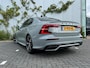 Volvo S60 2.0 B4 Plus Dark | Adaptieve Cruise Control | Heico Verlaging | Styling Kit | 19 Inch | Harman Kardon Audio | Stoel + Stuurverwarming | Getint Glas | Dodehoek Detectie | Achteruitrijcamera |