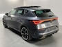CUPRA Leon 1.4 e-Hybrid VZ Performance / 245 PK/ AUTOMAAT/ PANO/ KEYLESS/ STOELVERWARMING/ NAVI/ FULL LINK/ PARK. SENSOREN + CAMERA/ DIVERSE HULPSYSTEMEN