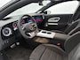 Mercedes-Benz CLA Shooting Brake 200 Business Solution AMG 58 kWh | Premium Plus pakket | Nightpakket | Trekhaak | Vast panoramadak | Sportstoelen | URBAN GUARD | Massage functie | 18" vijfspaaks lichtmetalen AMG-velgen |