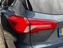 Ford Focus Wagon 1.0 125 PK ST Line | TREKHAAK| STOEL, STUUR EN VOORRUITVERWARMING| 18" LM-VELGEN| NAVIGATIE + APPLE CARPLAY/ANDROID AUTO| KEYLESS ENTRY & START| PARKEERSENSOREN ACHTER| DEALER ONDERHOUDEN|