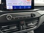 Ford Focus Wagon 1.0 125 PK ST Line | TREKHAAK| STOEL, STUUR EN VOORRUITVERWARMING| 18" LM-VELGEN| NAVIGATIE + APPLE CARPLAY/ANDROID AUTO| KEYLESS ENTRY & START| PARKEERSENSOREN ACHTER| DEALER ONDERHOUDEN|