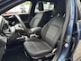 Ford Focus Wagon 1.0 125 PK ST Line | TREKHAAK| STOEL, STUUR EN VOORRUITVERWARMING| 18" LM-VELGEN| NAVIGATIE + APPLE CARPLAY/ANDROID AUTO| KEYLESS ENTRY & START| PARKEERSENSOREN ACHTER| DEALER ONDERHOUDEN|