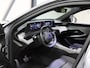 Peugeot 5008 145pk Hybrid Allure | Trekhaak | AUTOMAAT | Navigatie via AppleCarPlay/AndroidAuto | Cruise Control | Camera | Virt.Cockpit | Keyless | Isofix | Privacy Glass | Parkeersensoren |