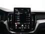 Volvo XC60 T6 Recharge AWD Ultra Black Edition | Luchtvering | Head-Up | 360° | Harman/Kardon | Panoramadak | Trekhaak | Nappa Sportstoel