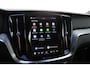 Volvo V60 T8 Plug-in hybrid AWD Plus Dark | Panoramadak | Trekhaak | Verwarmbare voorstoelen, achterbank en stuurwiel | 360 graden camera | Head-up display | Premium audio by Harman Kardon | Apple carplay/Android auto