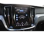 Volvo V60 T8 Plug-in hybrid AWD Plus Dark | Panoramadak | Trekhaak | Verwarmbare voorstoelen, achterbank en stuurwiel | 360 graden camera | Head-up display | Premium audio by Harman Kardon | Apple carplay/Android auto
