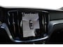 Volvo V60 T8 Plug-in hybrid AWD Plus Dark | Panoramadak | Trekhaak | Verwarmbare voorstoelen, achterbank en stuurwiel | 360 graden camera | Head-up display | Premium audio by Harman Kardon | Apple carplay/Android auto