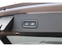 Volvo V60 T8 Plug-in hybrid AWD Plus Dark | Panoramadak | Trekhaak | Verwarmbare voorstoelen, achterbank en stuurwiel | 360 graden camera | Head-up display | Premium audio by Harman Kardon | Apple carplay/Android auto
