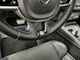 Volvo XC90 T8 AWD R-Design | Luchtvering | 360 Camera | Bowers & Wilkins | Keyless-Entry | Head-Up | Glaspook | Stuurverwarming | Zwarte hemelbekleding | Panorama | 2x Memory | Stoelverwarming V+A | Audio pakket | ISO-Glas | Getint-Glas | 7-Persoons | Volvo dealer onderhouden | Rijklaarprijs.