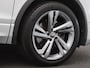 Volkswagen Tiguan 1.4 TSI eHybrid R-Line Business+ 245PK DSG SOH 85,33%, Panoramadak, Trekhaak, Matrix LED Verlichting, Side Assist, 19" LM Velgen, Achteruitrijcamera, Discover Pro, Elektr. Achterklep