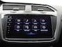 Volkswagen Tiguan 1.4 TSI eHybrid R-Line Business+ 245PK DSG SOH 85,33%, Panoramadak, Trekhaak, Matrix LED Verlichting, Side Assist, 19" LM Velgen, Achteruitrijcamera, Discover Pro, Elektr. Achterklep