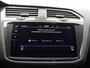 Volkswagen Tiguan 1.4 TSI eHybrid R-Line Business+ 245PK DSG SOH 85,33%, Panoramadak, Trekhaak, Matrix LED Verlichting, Side Assist, 19" LM Velgen, Achteruitrijcamera, Discover Pro, Elektr. Achterklep