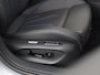 Volkswagen Passat Variant 1.5 eHybrid R-Line Edition 272 pk | Lederen bekleding | Trekhaak | Adaptieve onderstelregeling | Panoramadak | Alcantara dakhemel | Matrix led koplampen | 19 inch lichtmetalen wielen |