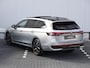 Volkswagen Passat Variant 1.5 eHybrid R-Line Edition 272 pk | Lederen bekleding | Trekhaak | Adaptieve onderstelregeling | Panoramadak | Alcantara dakhemel | Matrix led koplampen | 19 inch lichtmetalen wielen |