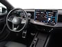 Volkswagen Passat Variant 1.5 eHybrid R-Line Edition 272 pk | Lederen bekleding | Trekhaak | Adaptieve onderstelregeling | Panoramadak | Alcantara dakhemel | Matrix led koplampen | 19 inch lichtmetalen wielen |