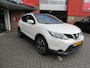 Nissan Qashqai 1.2 Connect Edition met panodak en trekhaak