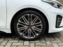 Kia ProCeed 1.6 T-GDI 204pk GT-line Automaat | Panoramadak | Trekhaak afneembaar | Camera | Adaptieve cruise | Lane assist | Apple CarPlay / Android Auto | Stoel&stuurverwarming | JBL sound | 18 inch velgen | Half leder | Keyless | LED | DAB | Volledig onderhouden