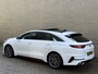 Kia ProCeed 1.6 T-GDI 204pk GT-line Automaat | Panoramadak | Trekhaak afneembaar | Camera | Adaptieve cruise | Lane assist | Apple CarPlay / Android Auto | Stoel&stuurverwarming | JBL sound | 18 inch velgen | Half leder | Keyless | LED | DAB | Volledig onderhouden