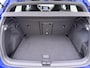 Volkswagen Golf 1.5 eTSI R-Line Business | Pano dak | Trekhaak | Navigatie | Stuur-/Stoelverwarming | Camera | ACC |