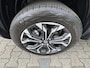 Toyota Yaris Cross HYBRID 130 FIRST EDITION NIEUW MODEL 2026! DIRECT LEVERBAAR!! STOEL/STUURVER LED 17'' LM-VELGEN KEYLESS BLIND SPOT APPLE/ANDROID