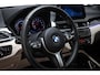 BMW X1 sDrive20i High Executive Edition | PANORAMADAK | HEAD UP | LEDER | HARMAN KARDON | DAB | TREKHAAK | 19"