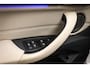 BMW X1 sDrive20i High Executive Edition | PANORAMADAK | HEAD UP | LEDER | HARMAN KARDON | DAB | TREKHAAK | 19"