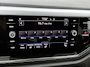 Volkswagen Polo 1.0 TSI R-Line Edition 95 PK Automaat | Panoramadak | Volkswagen Soundsystem | Climate control | Apple Carplay draadloos | IQ Ligths | Camera | 17" Lichtmetalen velgen | Android Auto draadloos |