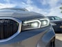 BMW 3-Serie Touring 318i NL-AUTO | PANODAK | BMW Curved Display, iDrive 8
