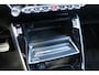 Peugeot e-2008 EV GT 50 kWh Automaat Airco Camera Carplay Navi Trekhaak Dealer onderhouden