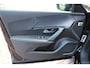 Peugeot e-2008 EV GT 50 kWh Automaat Airco Camera Carplay Navi Trekhaak Dealer onderhouden