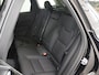 Volvo XC60 2.0 T8 Plug-in hybrid AWD Plus Dark | Ele.wegklapbare trekhaak | Harman/Kardon | Comfortstoelen ele.verstelbaar + Geheugen | Stuur en stoelverwarming | 360 Camera | Adaptieve Cruise Control | Ele. kofferdeksel | BLIS |