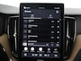 Volvo XC60 2.0 T8 Plug-in hybrid AWD Plus Dark | Ele.wegklapbare trekhaak | Harman/Kardon | Comfortstoelen ele.verstelbaar + Geheugen | Stuur en stoelverwarming | 360 Camera | Adaptieve Cruise Control | Ele. kofferdeksel | BLIS |
