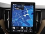 Volvo XC60 2.0 T8 Plug-in hybrid AWD Plus Dark | Ele.wegklapbare trekhaak | Harman/Kardon | Comfortstoelen ele.verstelbaar + Geheugen | Stuur en stoelverwarming | 360 Camera | Adaptieve Cruise Control | Ele. kofferdeksel | BLIS |