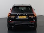 Volvo XC60 2.0 T8 Plug-in hybrid AWD Plus Dark | Ele.wegklapbare trekhaak | Harman/Kardon | Comfortstoelen ele.verstelbaar + Geheugen | Stuur en stoelverwarming | 360 Camera | Adaptieve Cruise Control | Ele. kofferdeksel | BLIS |