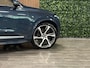 Volvo XC90 T8 AWD Recharge Inscription Long Range | Full Option! | Bowers & Wilkins | Luchtvering | Stoelventilatie | Trekhaak | 360 Camera | Head-Up Display | Stoelmassage | 455pk | Adaptieve Cruise Control | Stoelverwarming voor+achter | Stuurwielverwarming | Schuifdak | 22 Inch | Full LED Meesturende koplampen | Gelamineerde/geluidwerende zijruiten | Pilot Assist | BLIS Dode Hoek Detectie | Alcantara hemelbekleding | Lederen handgrepen en zonnekleppen | Elektrische voorstoelen geheugen | Nappa Lederen bekleding | Zitting verlenging voorstoelen | Lederen Dashboard | Keyless Drive | Parkeersensoren voor+achter | Privacy Glass | Elektrisch bedienbare achterklep | Geïntegreerde zongordijnen achterportieren | Geïntegreerd kinderzitje achterin | Verlichte instaplijsten | 7-Persoons | 4-Zone Climate Control | DAB Radio | Apple Carplay/Android Auto | Alarm Klasse III | Draadloos telefoon opladen | Volvo On Call met mobiele App functie | Denim Blue Metallic |