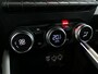 Renault Clio 1.0 TCe 90 Techno - Occasion Lease vanaf €374 p/m - Dealer onderhouden! - Groot scherm - 360 Camera - 17" LMV
