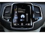 Volvo XC90 2.0 T8 Twin Engine AWD Inscription Intro Edition | Volledig Dealer Onderhouden | 22' Inch Velgen | Trekhaak | Luxe Lederen Interieur | Voorstoelen Ventilerend + Verwarmend | Stuurwiel Verwarmend | Voorstoelen Masserend | Electronic Climate Controle | Elektrisch Glazen Panorama-dak | Navigatiesysteem Full Map + Hard Disk | Rondomzicht 360 Graden Camera |