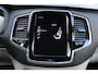Volvo XC90 2.0 T8 Twin Engine AWD Inscription Intro Edition | Volledig Dealer Onderhouden | 22' Inch Velgen | Trekhaak | Luxe Lederen Interieur | Voorstoelen Ventilerend + Verwarmend | Stuurwiel Verwarmend | Voorstoelen Masserend | Electronic Climate Controle | Elektrisch Glazen Panorama-dak | Navigatiesysteem Full Map + Hard Disk | Rondomzicht 360 Graden Camera |