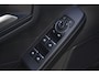Ford Kuga 2.5 PHEV ST-Line | 243PK | Winterpakket | ACC | Camera | 2100KG | Kortom: een zeer complete, krachtige en moderne Kuga ST-Line met slechts 15 km, 243 pk, plug-in hybride techniek en maar liefst 2.100 kg trekgewicht. Een bijzonder interessante combinatie van