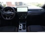 Ford Kuga 2.5 PHEV ST-Line | 243PK | Winterpakket | ACC | Camera | 2100KG | Kortom: een zeer complete, krachtige en moderne Kuga ST-Line met slechts 15 km, 243 pk, plug-in hybride techniek en maar liefst 2.100 kg trekgewicht. Een bijzonder interessante combinatie van