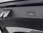 Volkswagen Golf Variant 1.5eTSI/130PK R-Line · Navigatie · Apple/Android Car Play · Camera + Parkeersensoren · Stoelverwarming ·  Garantie t/m 12-01-2028 of 100.000km