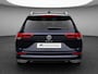 Volkswagen Golf Variant 1.5eTSI/130PK R-Line · Navigatie · Apple/Android Car Play · Camera + Parkeersensoren · Stoelverwarming ·  Garantie t/m 12-01-2028 of 100.000km