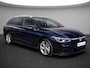 Volkswagen Golf Variant 1.5eTSI/130PK R-Line · Navigatie · Apple/Android Car Play · Camera + Parkeersensoren · Stoelverwarming ·  Garantie t/m 12-01-2028 of 100.000km