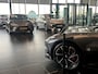 MG MG4 Luxury 64 kWh LM Velgen | Trekhaak | Climate Controle | Adaptive Cruise Controle | Electrische bestuurders stoel | Stoelverwarming | MG Smart App