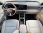 Hyundai Kona 1.6 GDI HEV Premium Sky | Schuif-/kanteldak | Navigatie | Apple Carplay/ Android auto |  360 camera | Stuur-/Stoelverwarming | Stoelventilatie |
