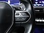 Peugeot 3008 1.2 PureTech Blue Lease Premium Sport (APPLE CARPLAY,NAVI,STOELVERWARMING,CLIMATE CRUISE,GETINT,LED,SPORTSTOELEN)