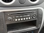 Citroën C3 1.4i Sky Radio Inruilauto’s tegen vaste prijzen. Voor meer info: 0638140850 Bij de verkoop van gebruikte voertuigen door CD-Cars wordt geen standaard garantie verstrekt. De koper aanvaardt het voertuig in de staat waarin het zich bevindt op het moment van aankoop