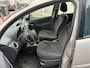 Citroën C3 1.4i Sky Radio Inruilauto’s tegen vaste prijzen. Voor meer info: 0638140850 Bij de verkoop van gebruikte voertuigen door CD-Cars wordt geen standaard garantie verstrekt. De koper aanvaardt het voertuig in de staat waarin het zich bevindt op het moment van aankoop